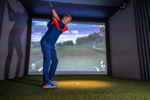 Indoor-Golf und Golfsimulator 
